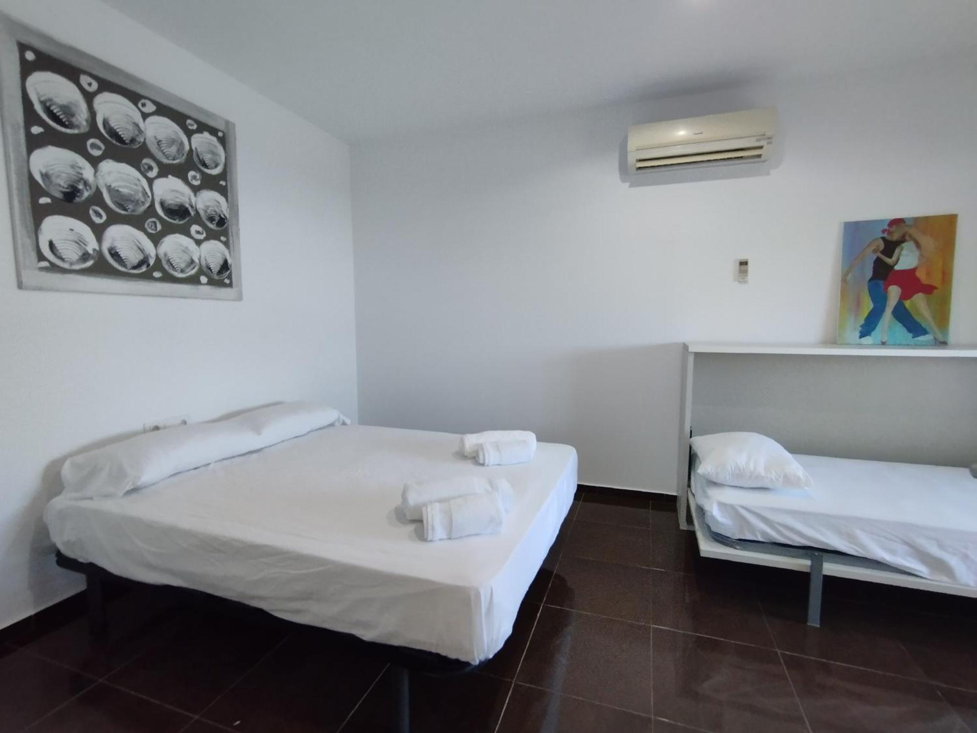 הוילה Casa Puigmal אמפוריבראבה מראה חיצוני תמונה